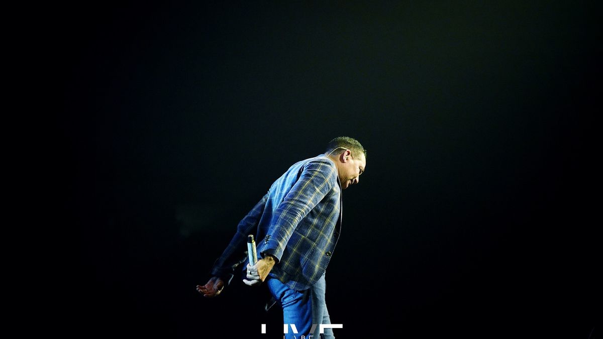 Frank Reyes live on stage — Solo Tu Tour, The Box Amsterdam